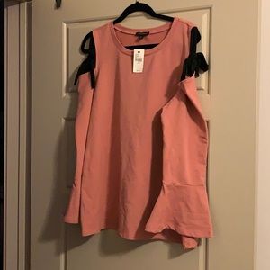 Cold shoulder top w/ bow tie detail